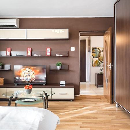 Studio 37 By Mrg Apartments Bucureşti Ngoại thất bức ảnh